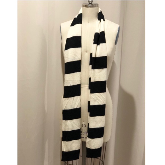 Ralph Lauren scarf - Picture 1 of 2